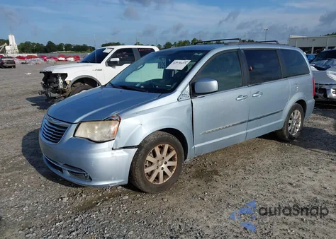 2013 Chrysler Town & Country Touring from USA, damaged, VIN 2C4RC1BG2DR674421